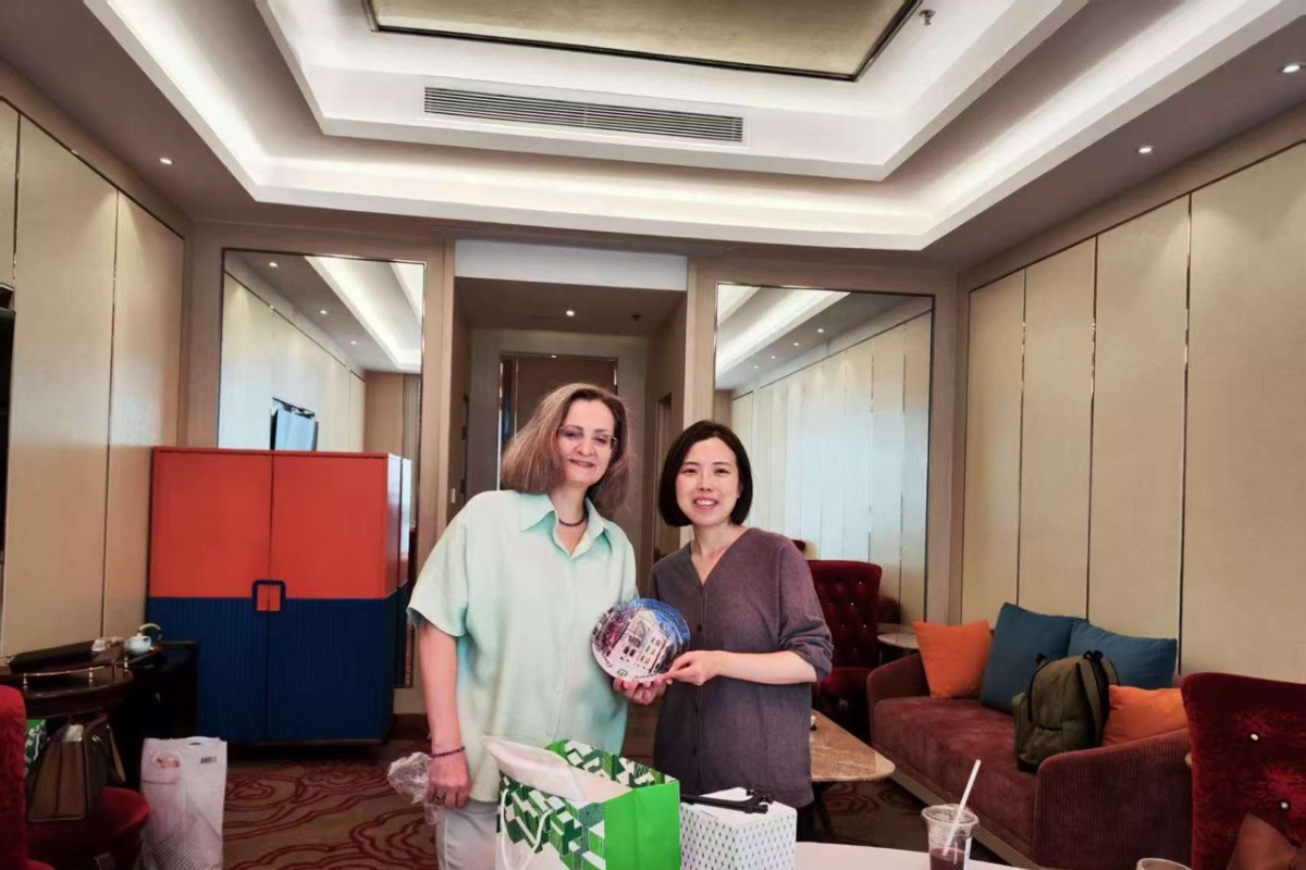 Профессор ВШМО выступила с циклом лекций в Гуандунском университете иностранных языков и международной торговли (Китай)