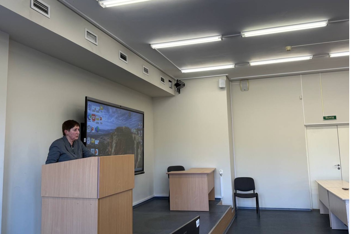 Изображение: Мастер-класс директора Центра изучения Китая и стран АТР СПбГЭУ О.В. Мигуновой для студентов ВШМО