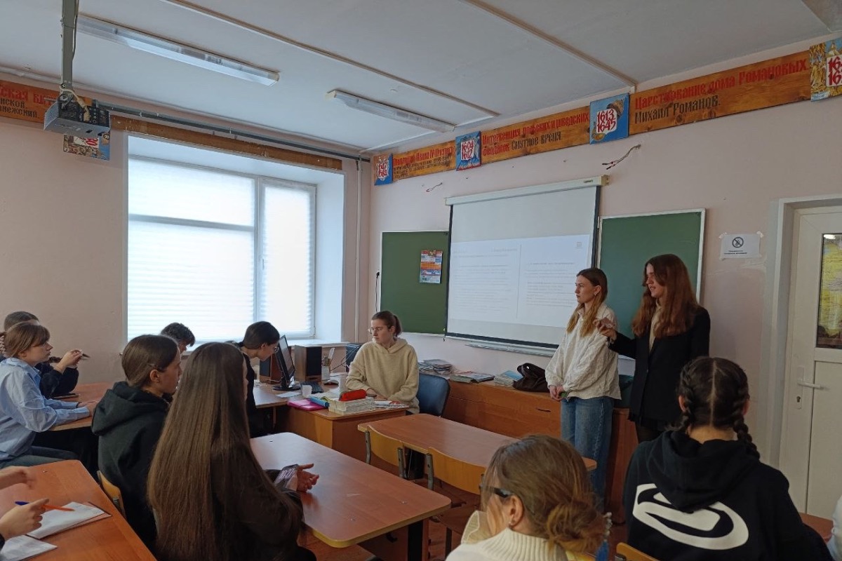 Студенты ВШМО провели профориентационную встречу со школьниками СОШ № 37 (г. Выборг)